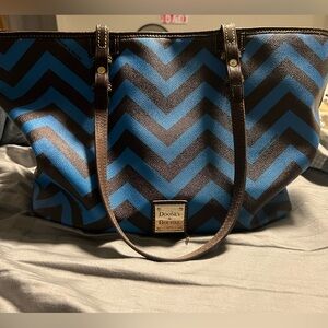 Dooney & Bourke Purse
